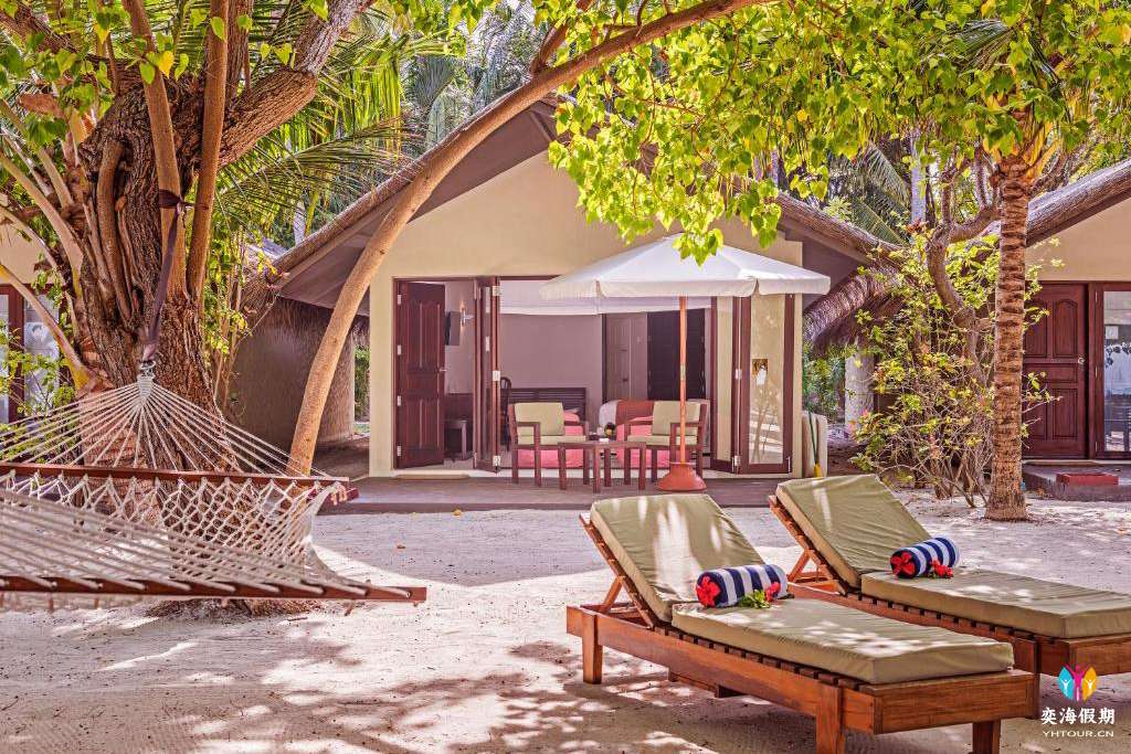 Deluxe Beach Villa.jpg