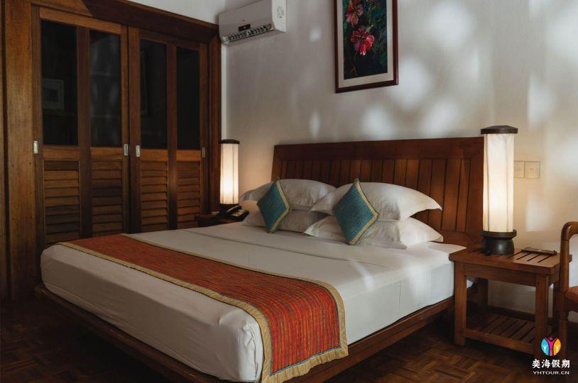 Reethi Sunset Villa (1).jpg