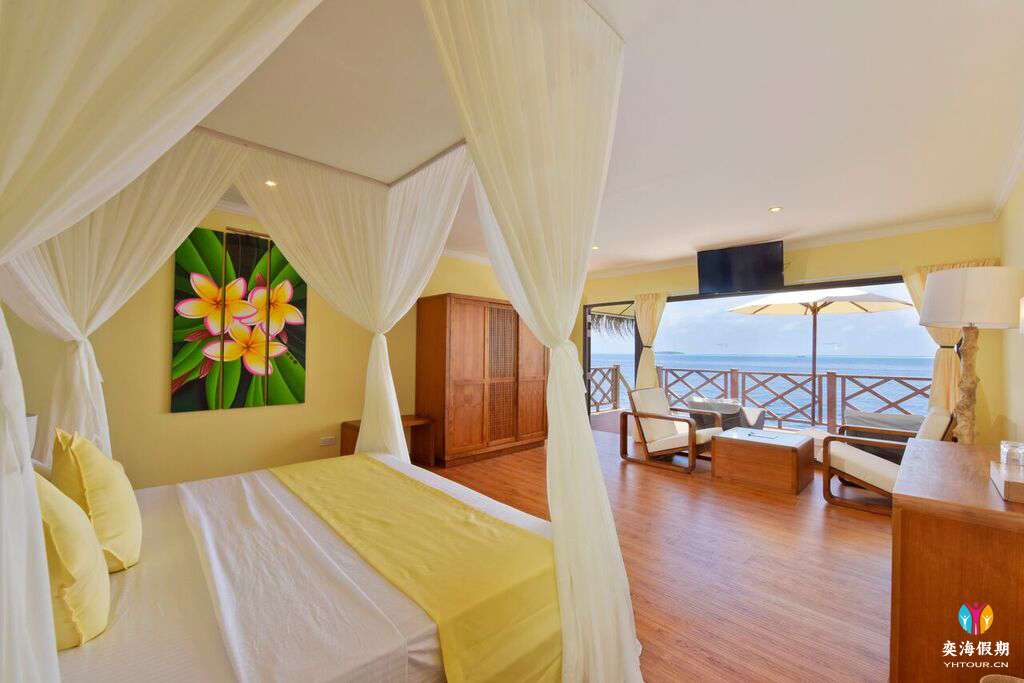 DL-HRES- Dreamland_Water_Bungalow_02_preview.jpeg