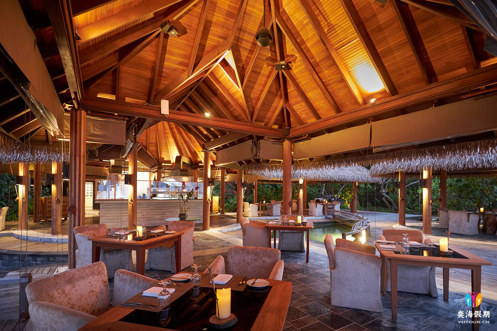 JA Manafaru - Ocean Grill.10.jpg