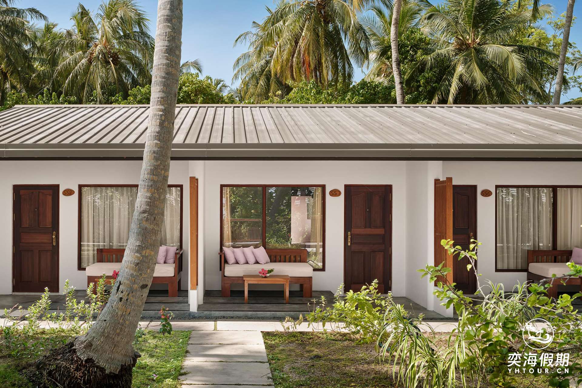 Villa Park - Sun Villa - Exterior - Large (1).jpg