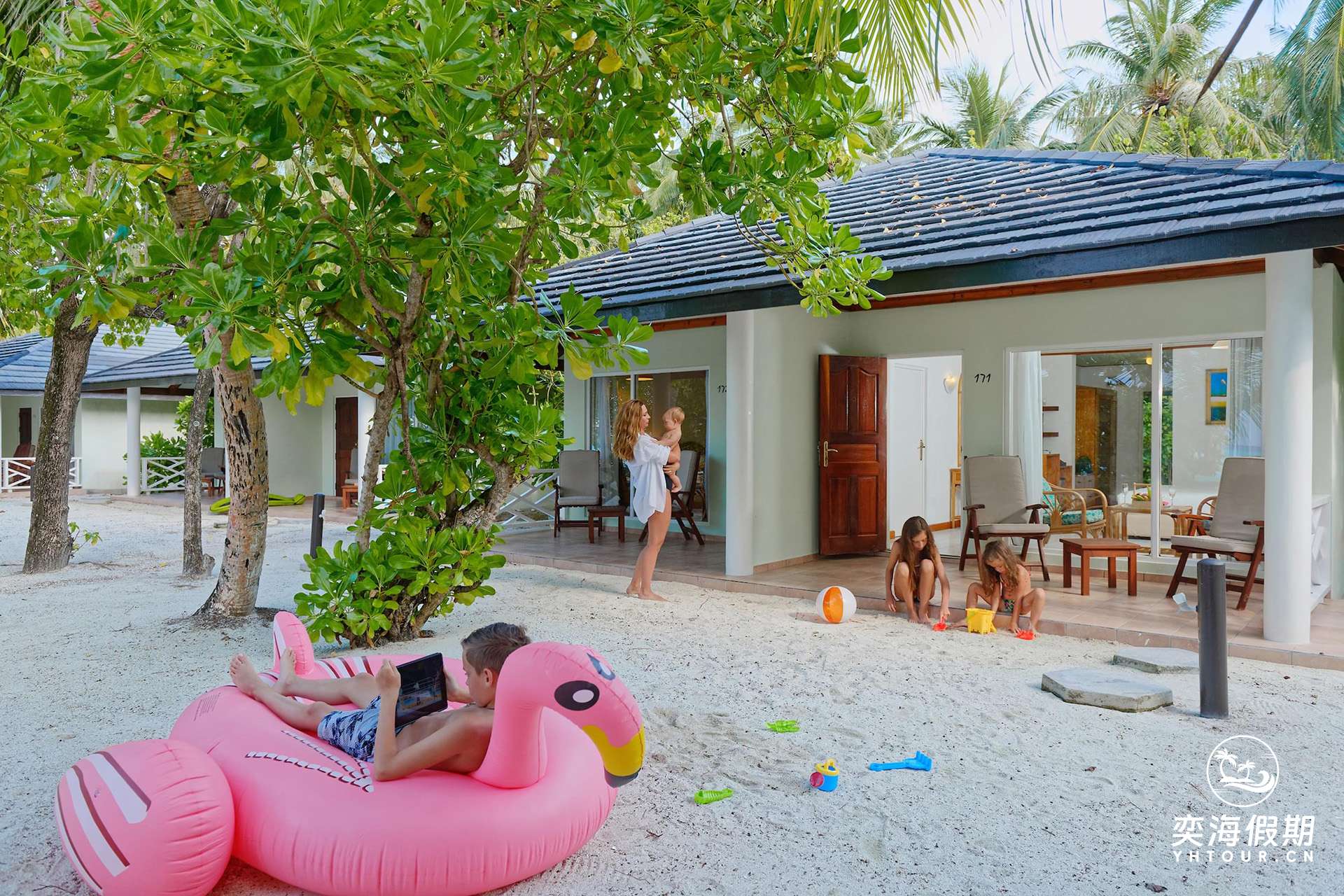 Villa Park - Two Bedroom Family Beach Villa - Exterior - Large.jpg