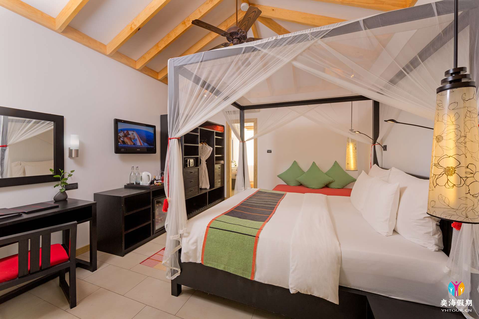 VilamendhooGardenRoomBedroom1.jpg