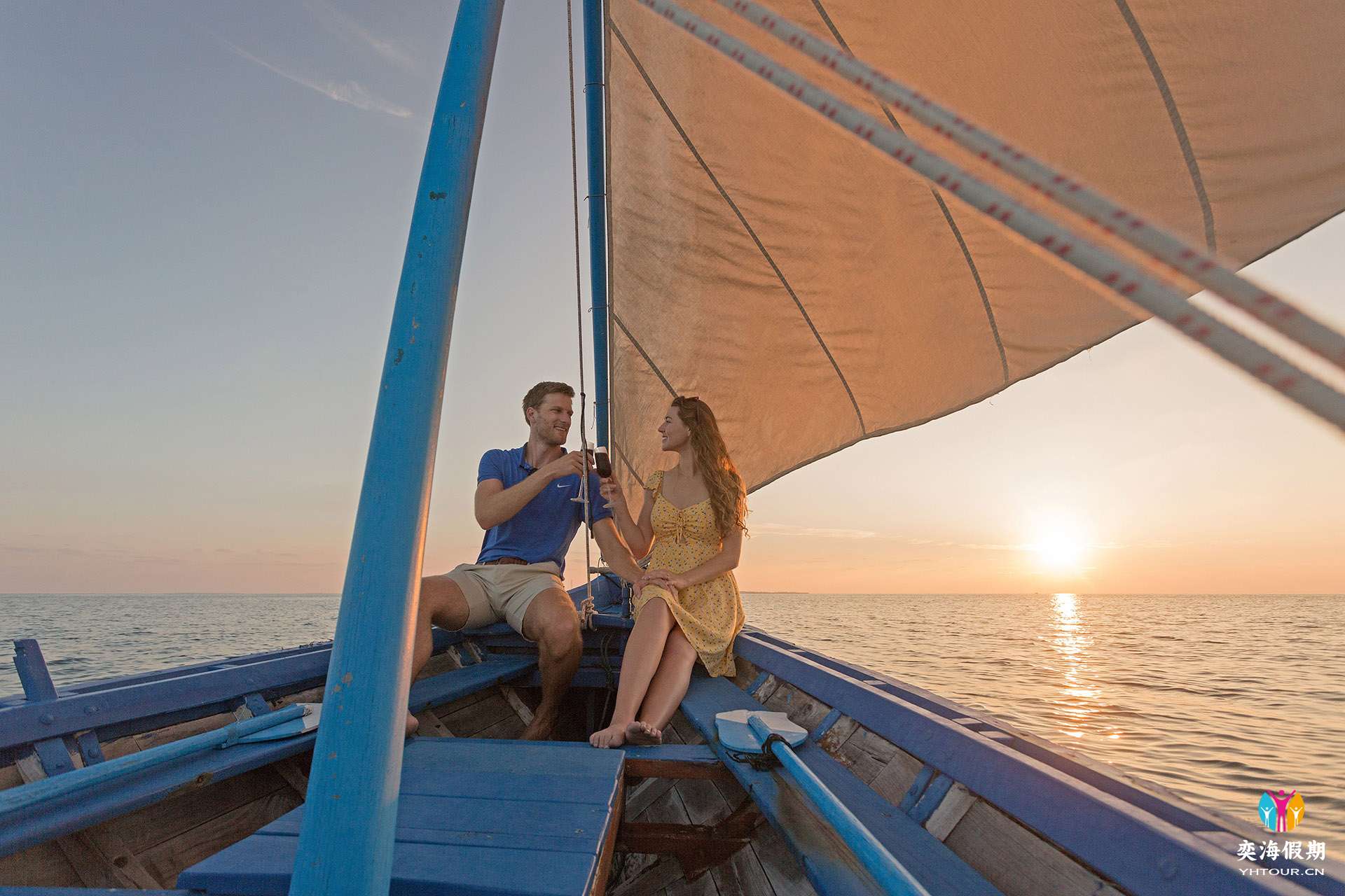 VeliganduRomanticLoveBoatSailing.jpg