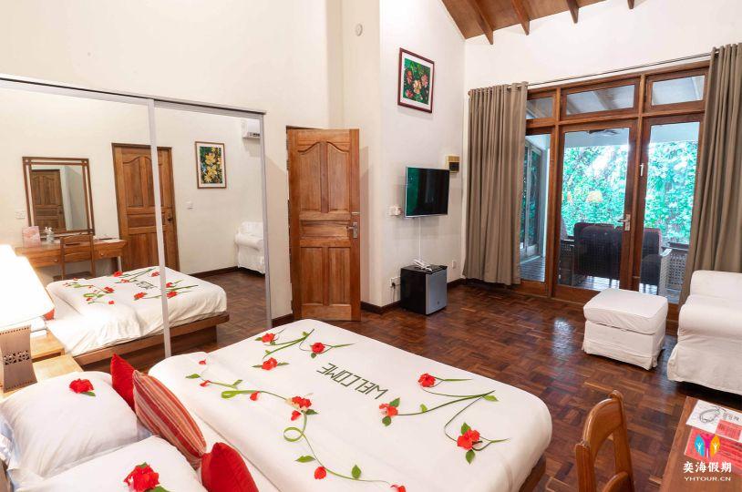 Reethi Suite (5).jpg