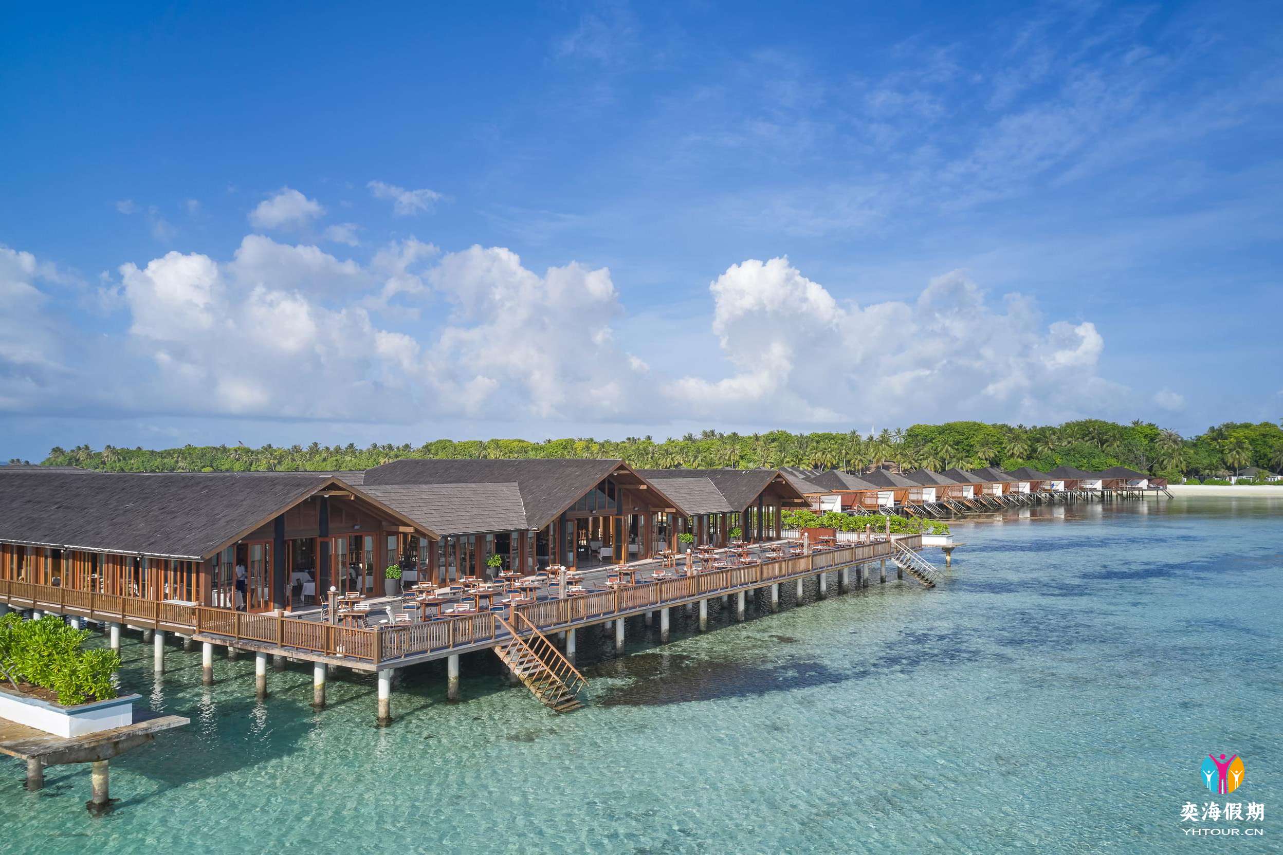 Villa Nautica - Lagoon Restaurant - Aerial Wide - Large.jpg