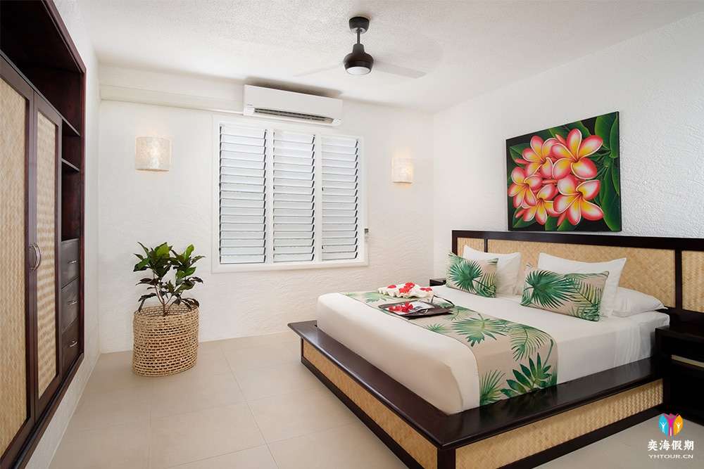Deluxe-suite2-1.jpg