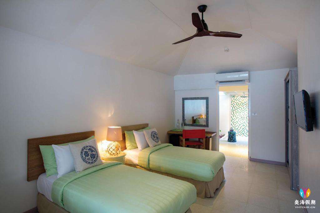 Beach Suite with Pool (2).jpg