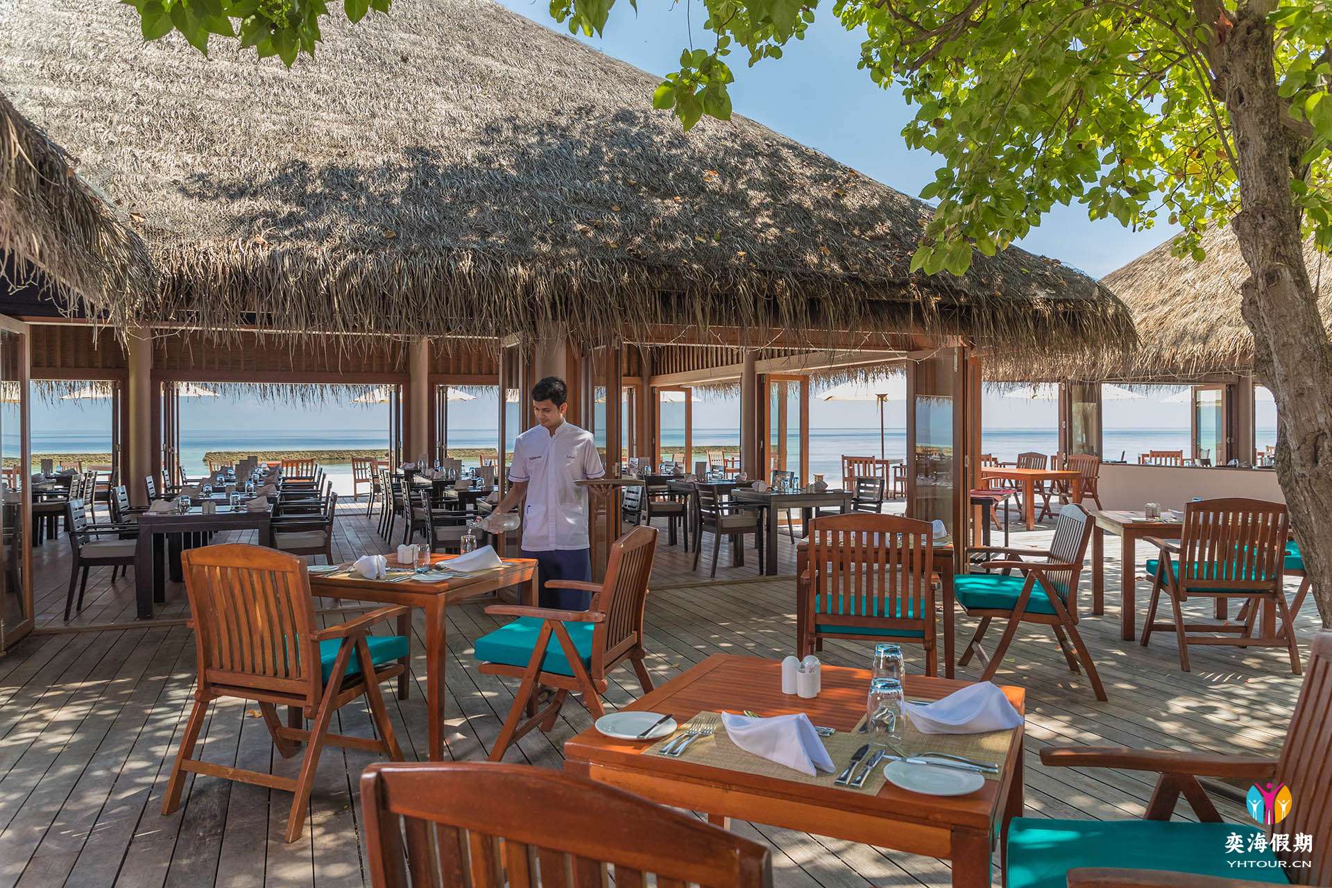 VeliganduDhonveliRestaurant.jpg