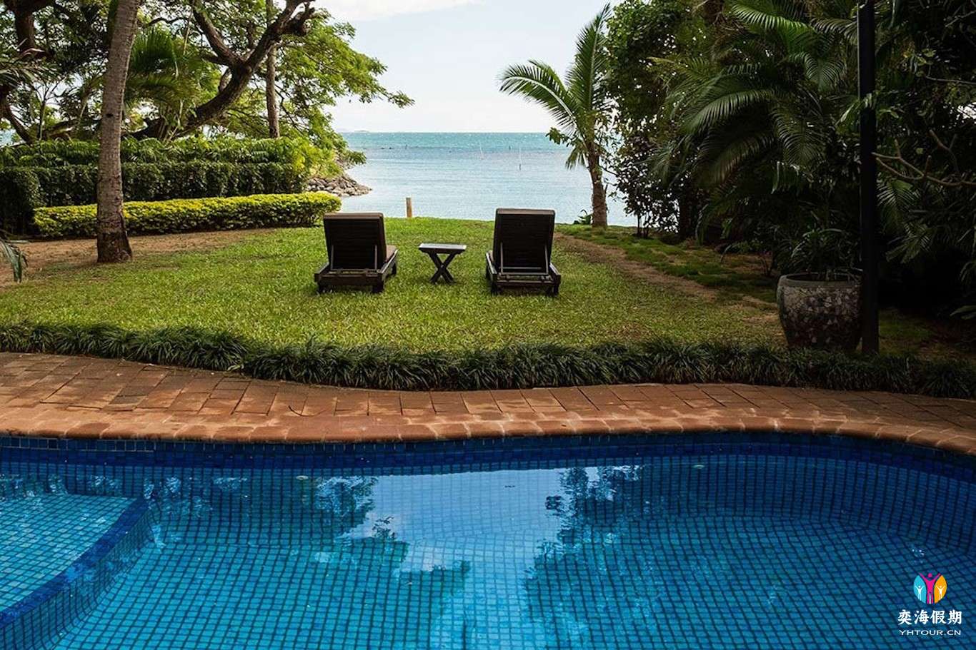 Royal Beachfront Villa2-9efc1be6ef54.jpg