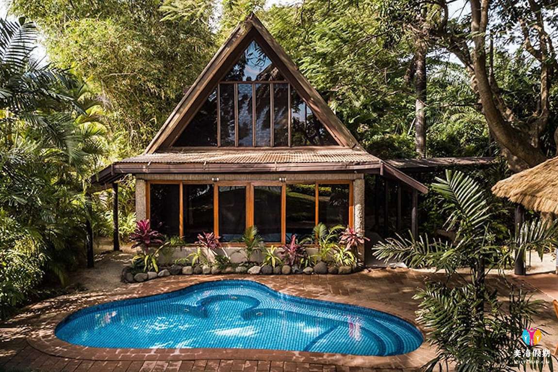 Royal Beachfront Villa.jpg