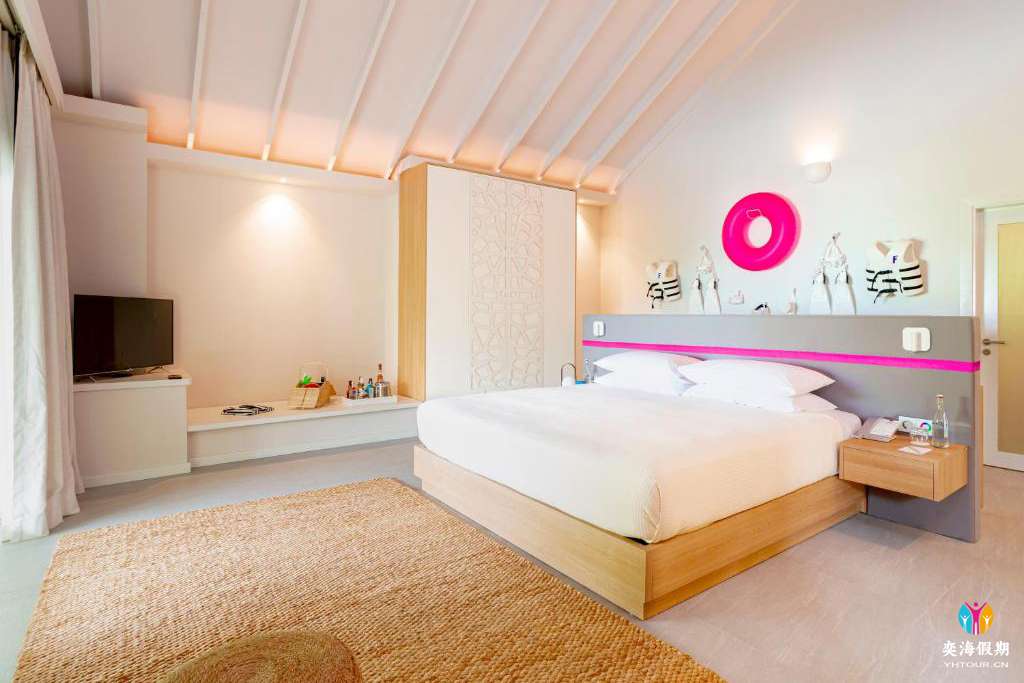 Lagoon Beach Villa with pool4.jpg