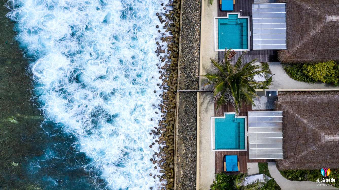 Ocean pool villa.jpg