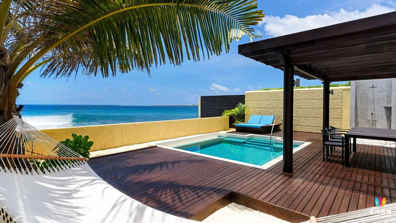 Ocean pool villa2.jpg