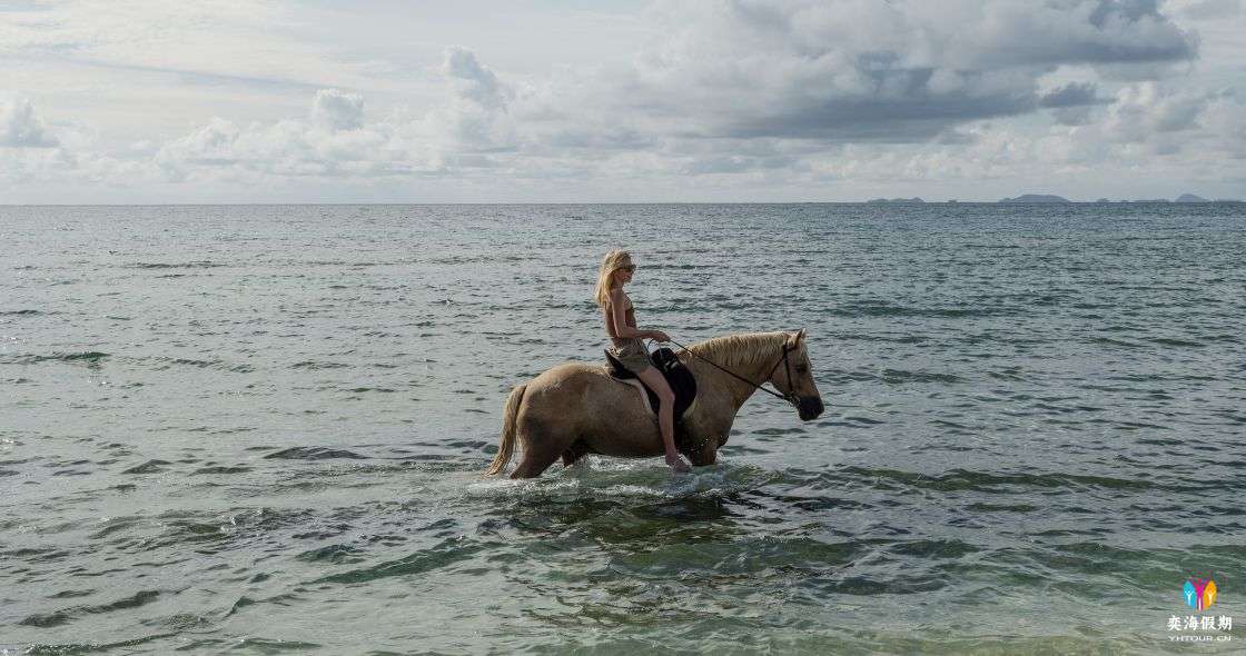 HORSERIDING.jpg