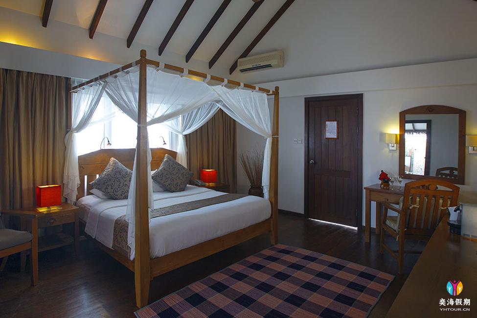 Beach Villa Suite (4).jpg