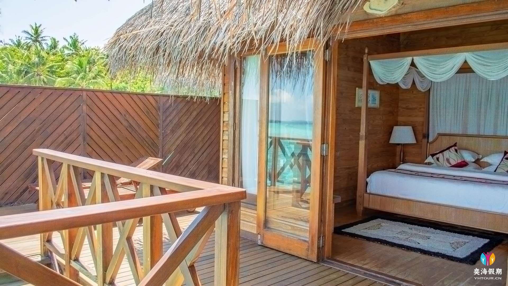 Water Villa (3).jpg