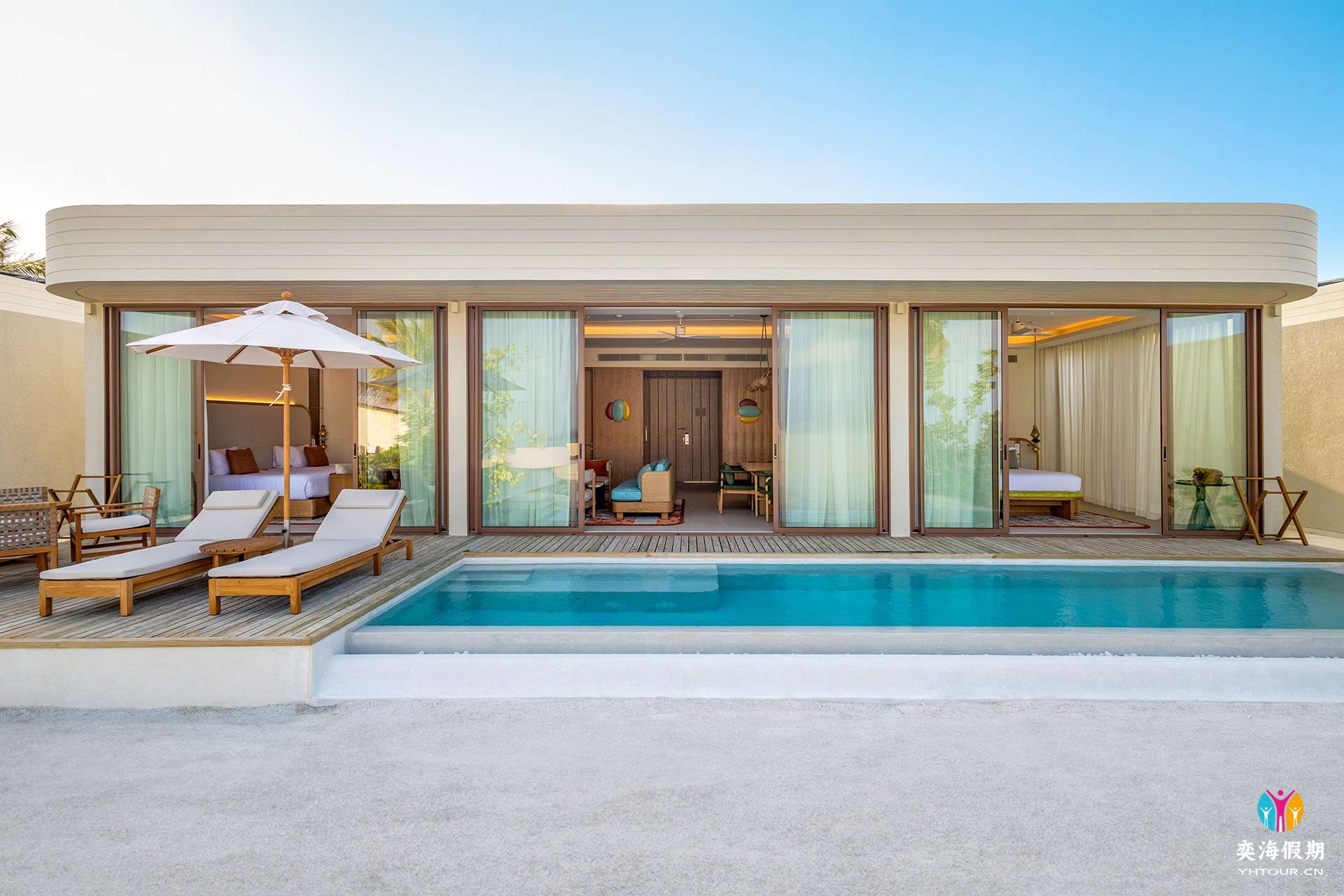 Grand Two-Bedroom Beach Pool Villa9.jpg