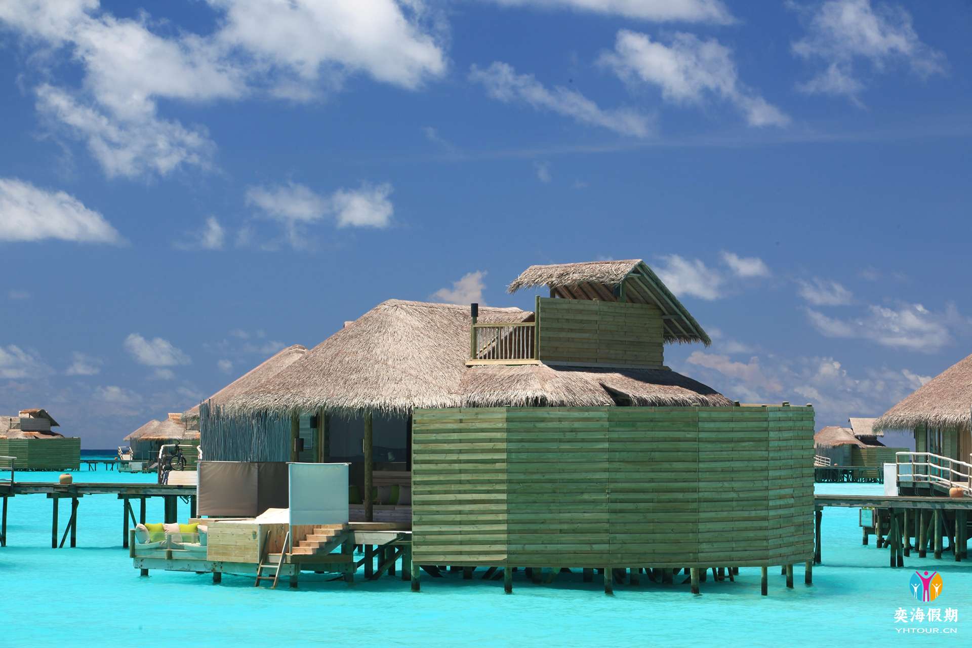 Laamu Water Villa (1).jpg