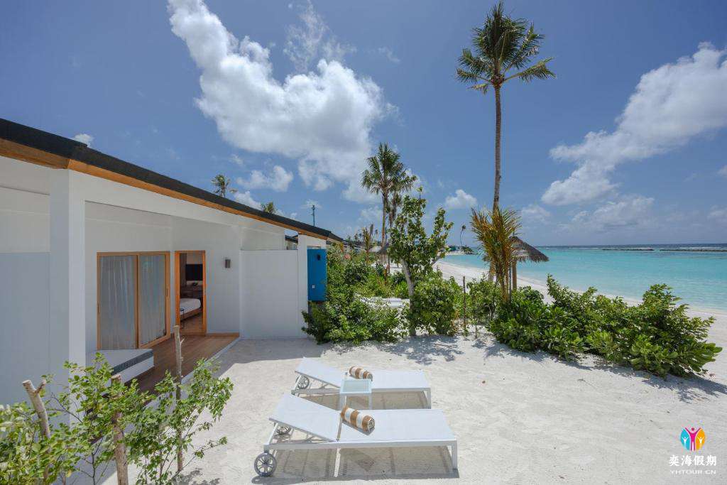 Family Beach Villa (3).jpg