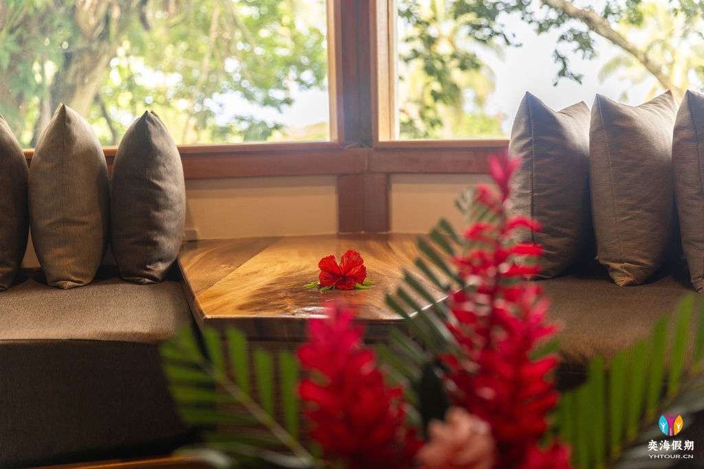 Two-Bedroom Oceanview Pool Bure0.jpg