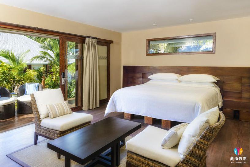 Ocean Breeze Room.jpg