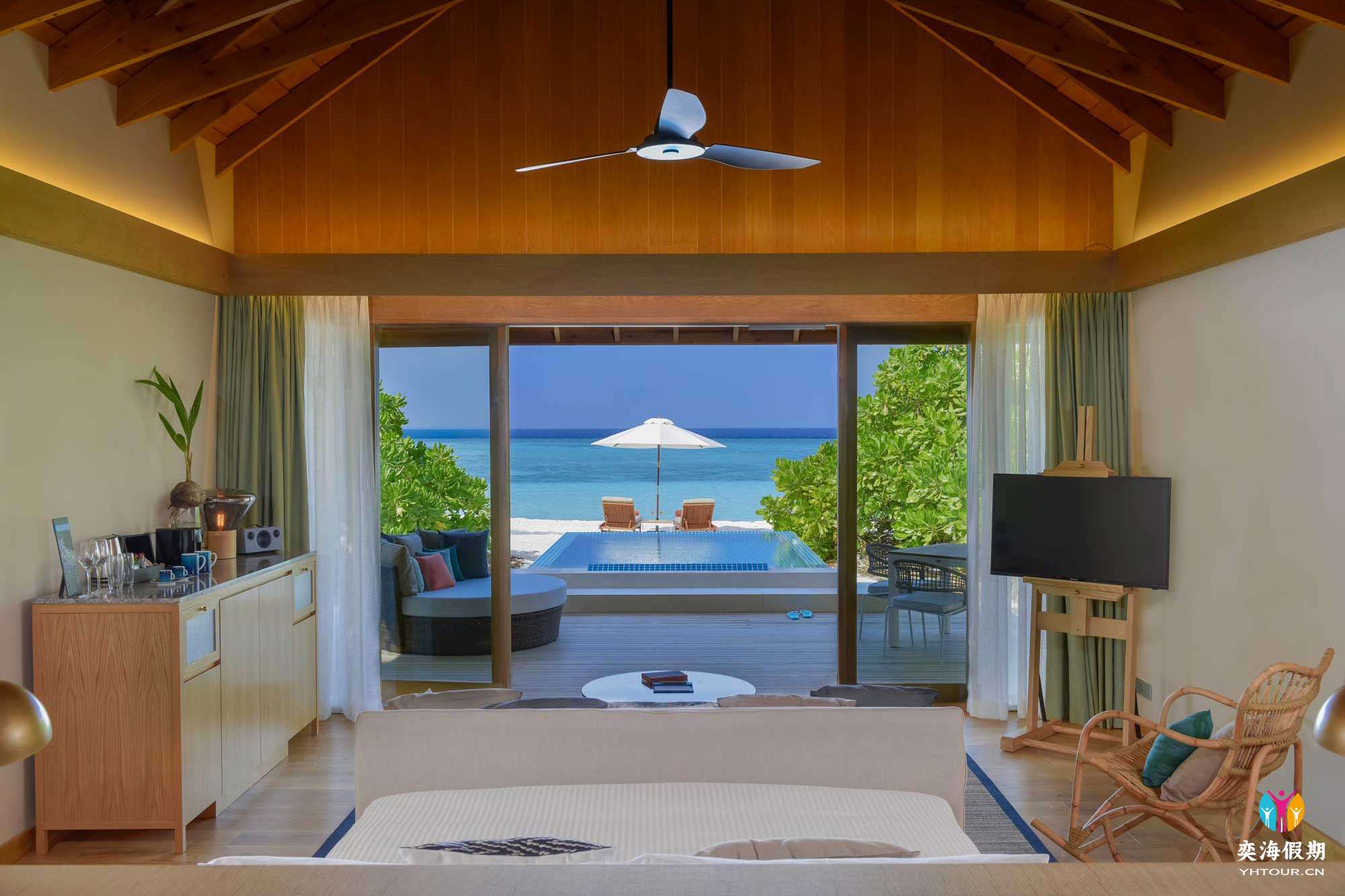 BEACH VILLAS WITH POOL.jpg
