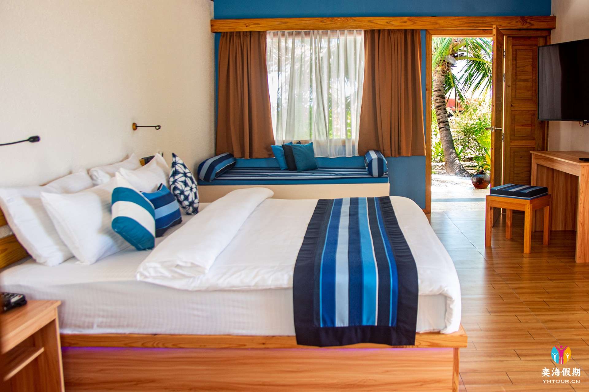 PALM-VILLA-8.jpg