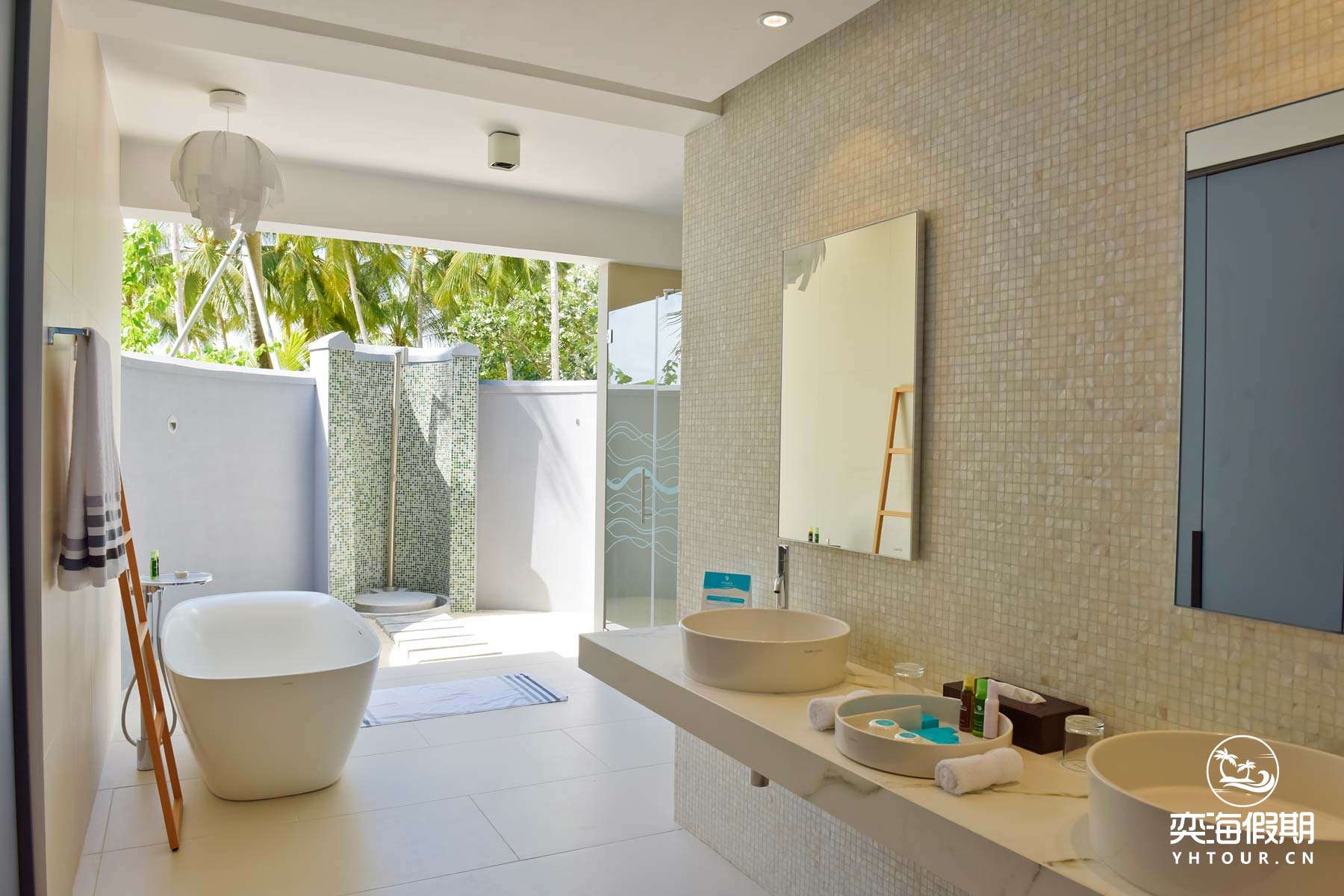 two-bedroom-beach-house-05.jpg