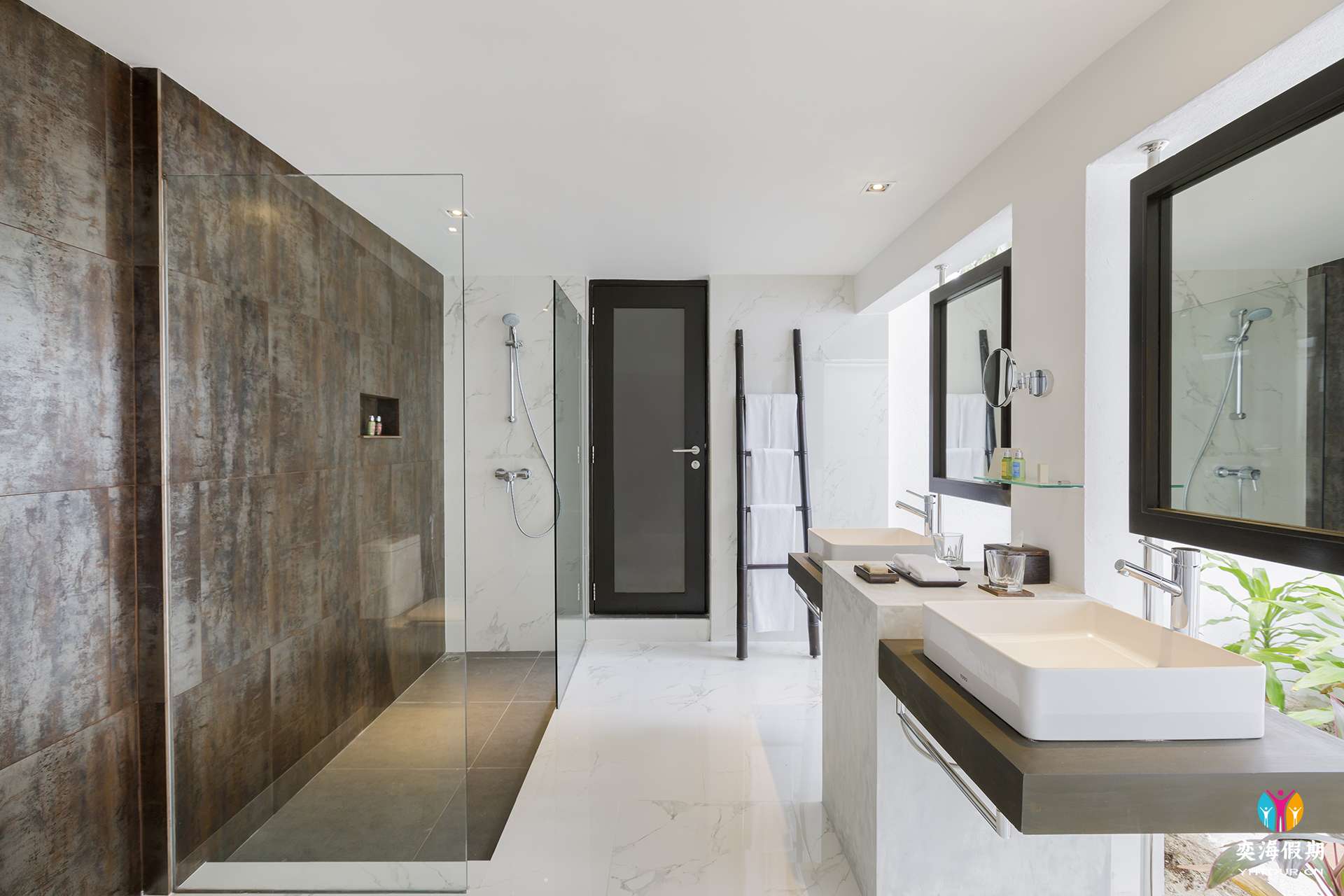 Deluxe Villa3.jpg