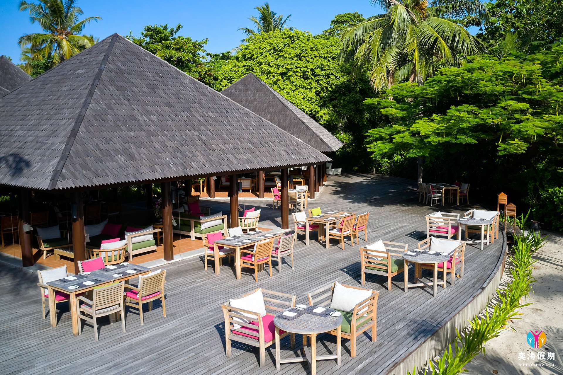 JA Manafaru - Kakuni Restaurant.8.jpg