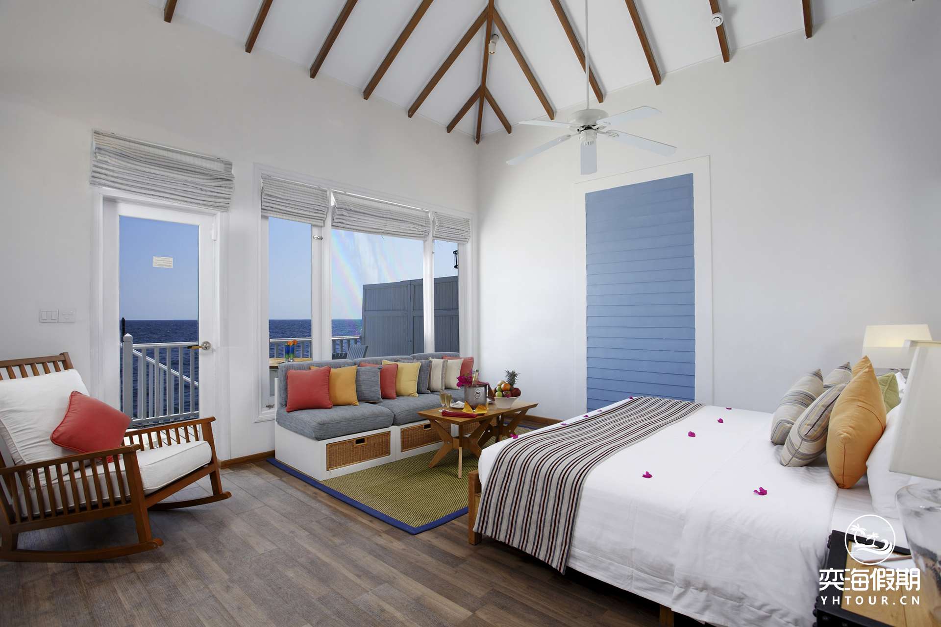 CIRM-Deluxe_Family_Water_Villa_2.jpg