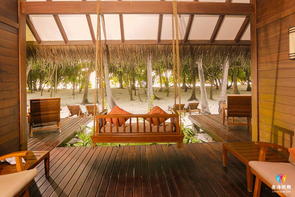 Beach Villa Suite (2).jpg