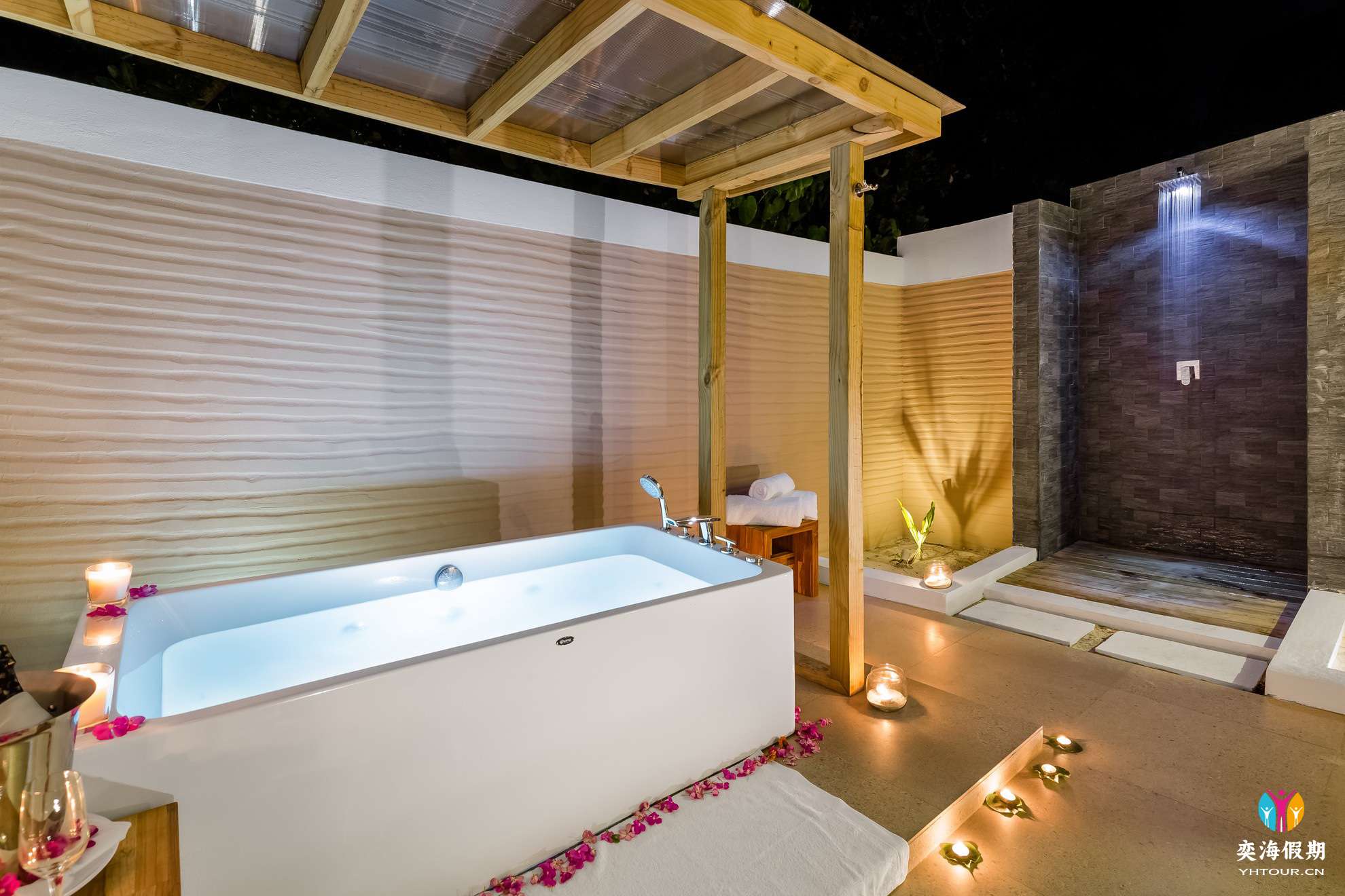 Beach Villa (3).jpg