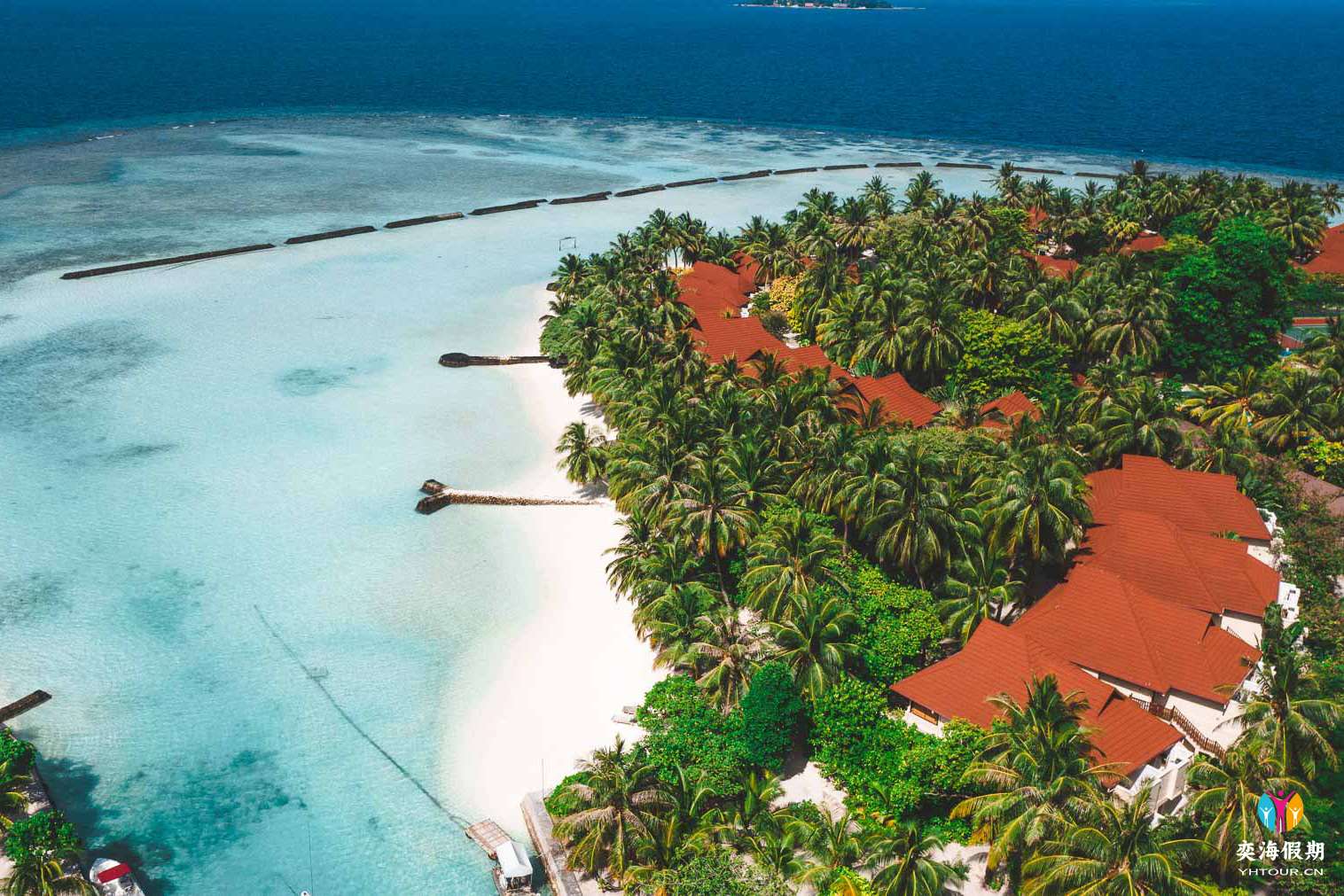 Deluxe Bungalow8.jpg