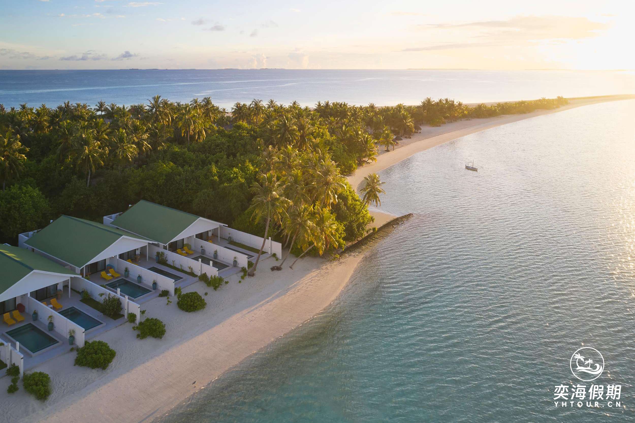 Villa Park - Deluxe Beach Pool Villa - Aerial - Large.jpg