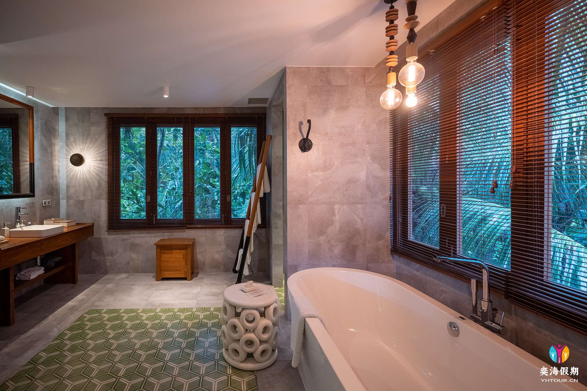 Treetop Pool Villa5.jpg