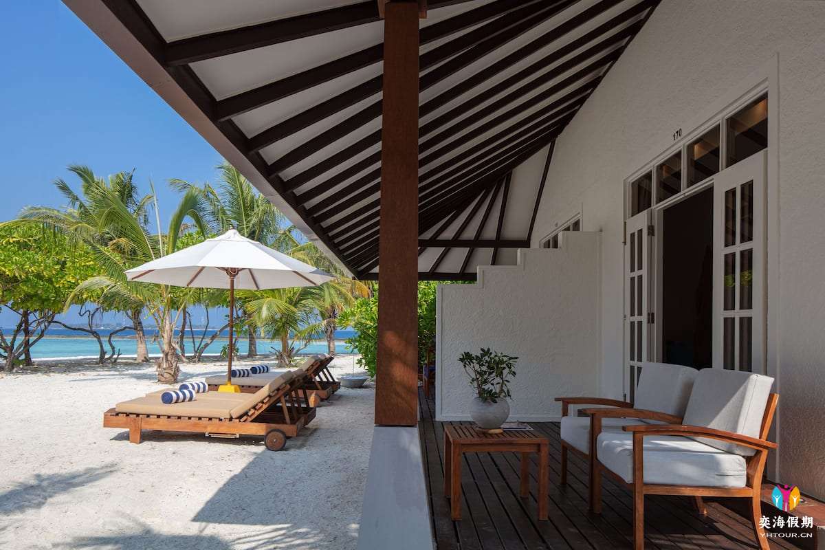 Deluxe Beach Villa1.jpg
