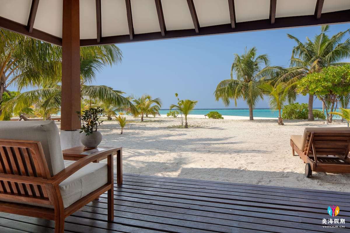 Deluxe Beach Villa.jpg