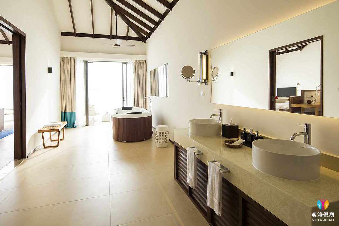 Presidential Suite (2).jpg
