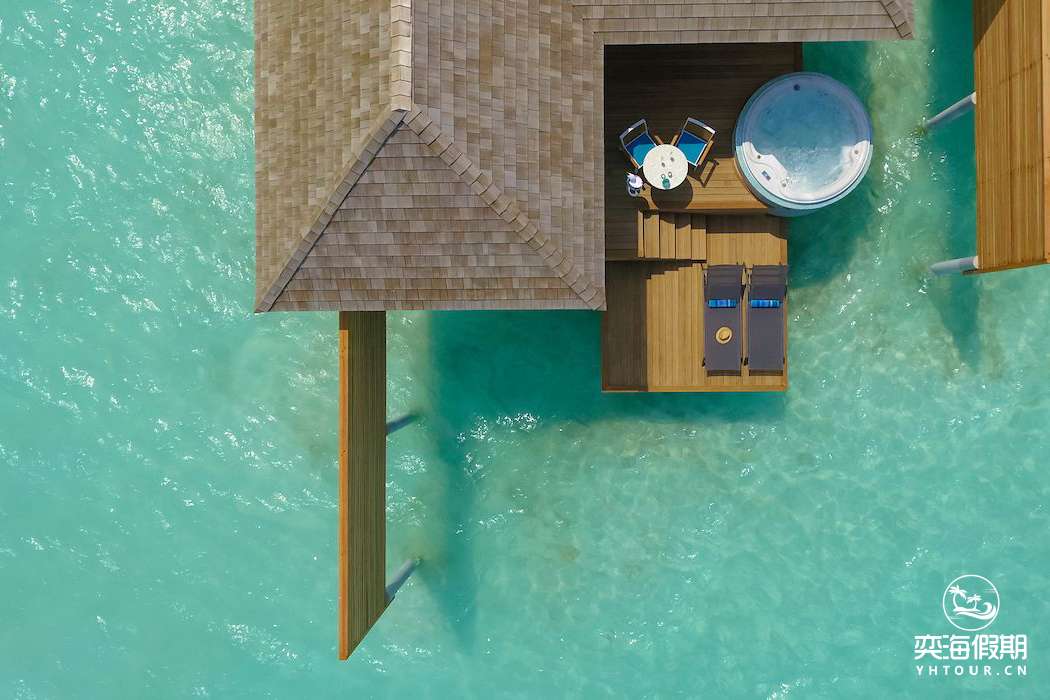 Aqua Villa with Swirl Pool.jpg