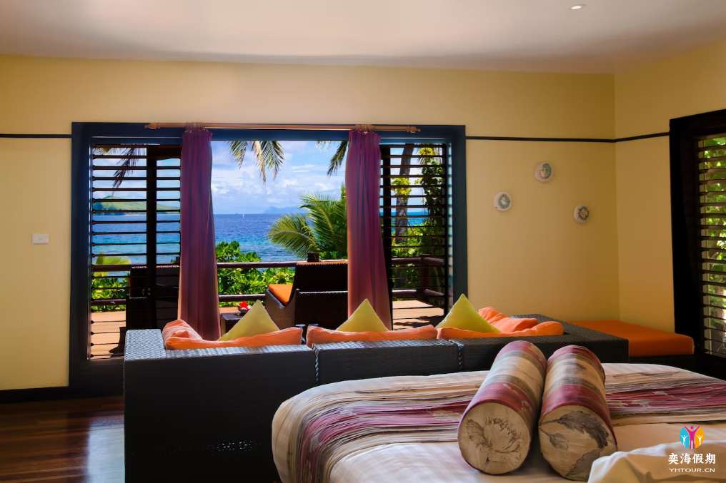 Beachfront Bure.jpg