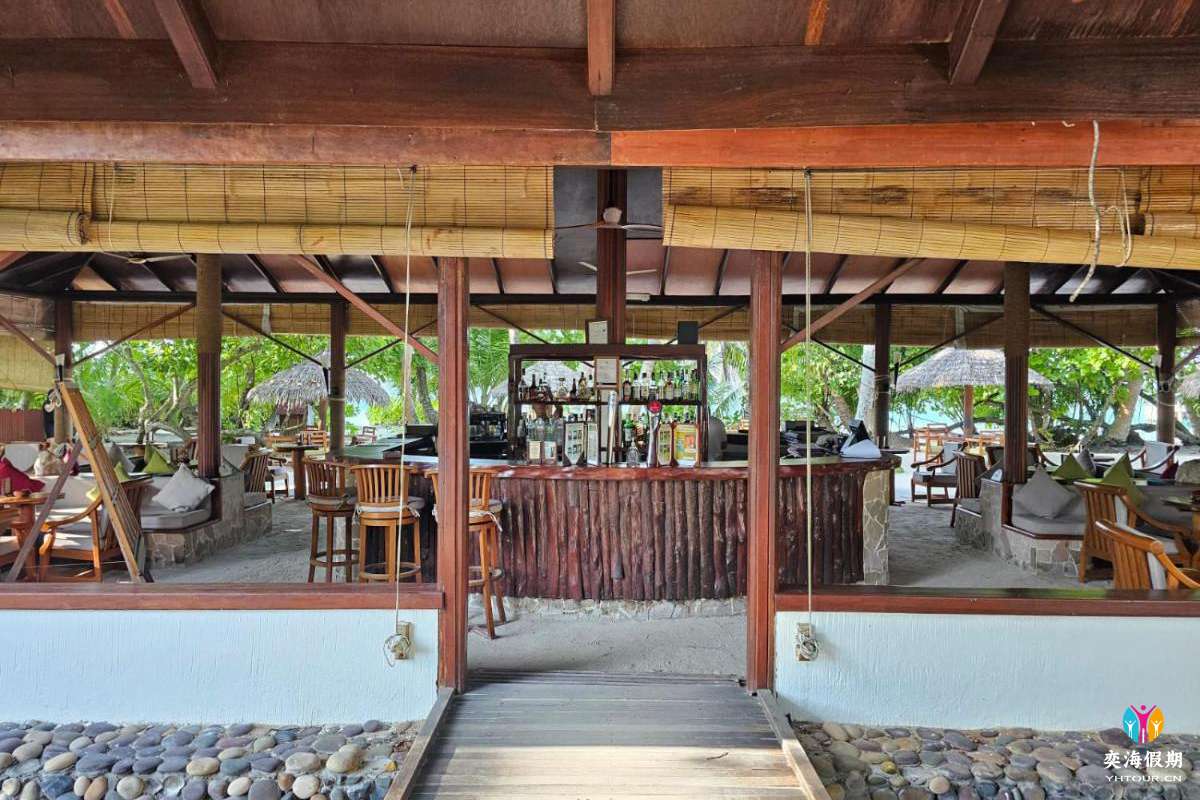 Main Bar.jpg