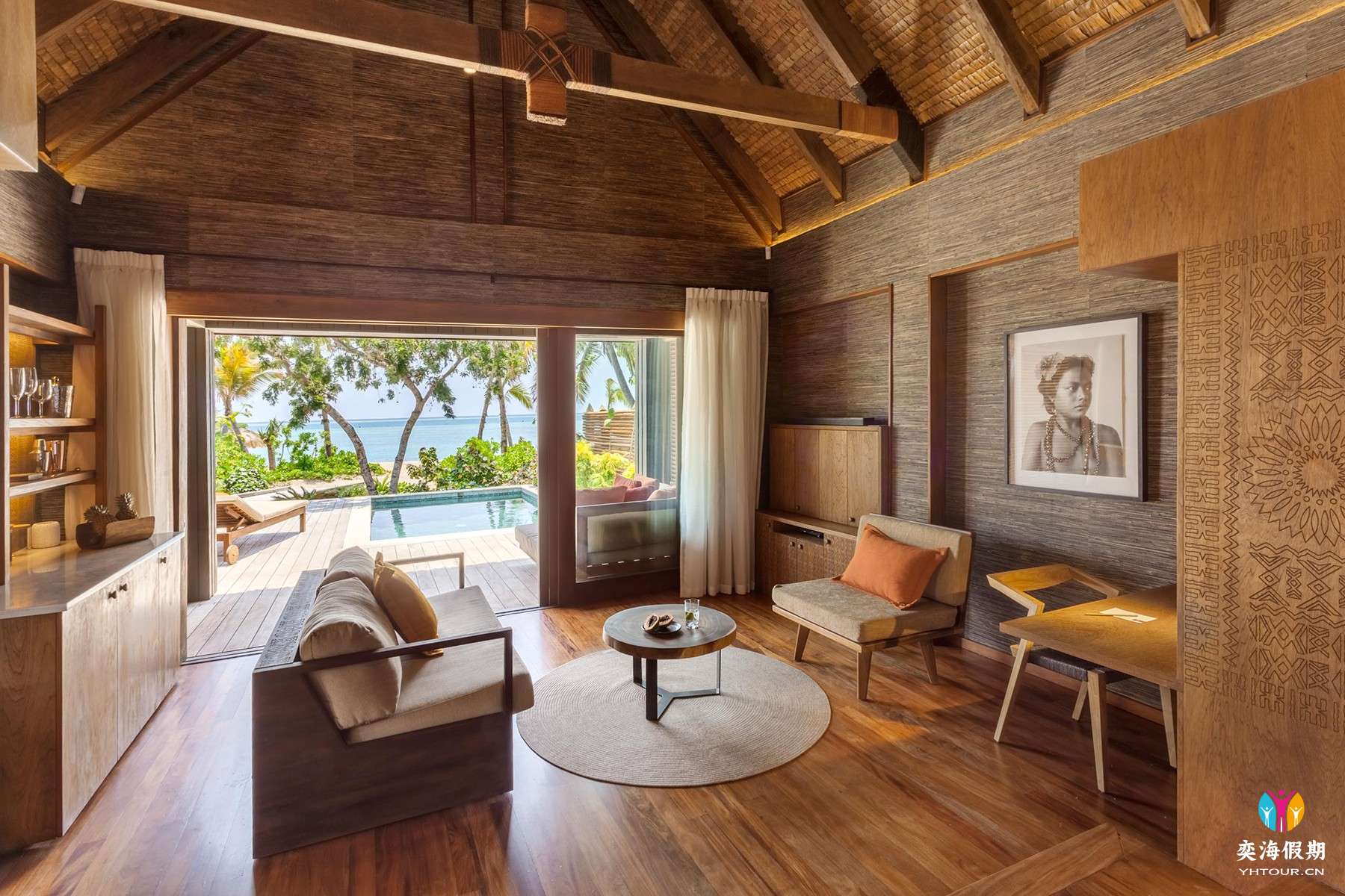 Beachfront Pool Villa (4).jpg