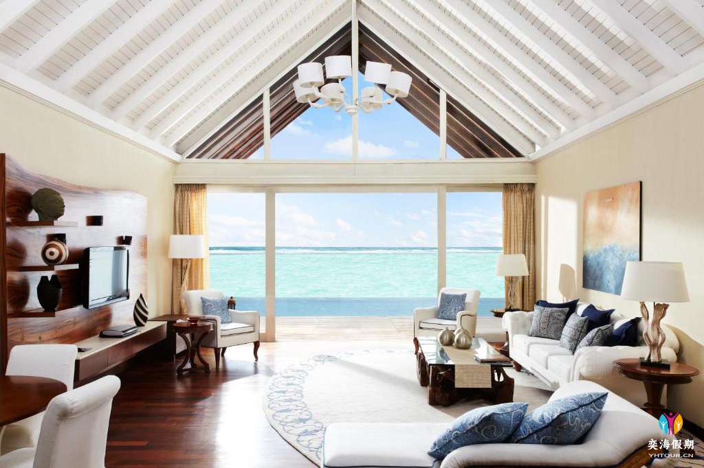 Presidential Overwater Suite.jpg