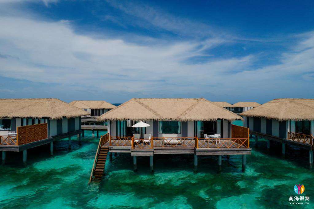 Water Villa3.jpg