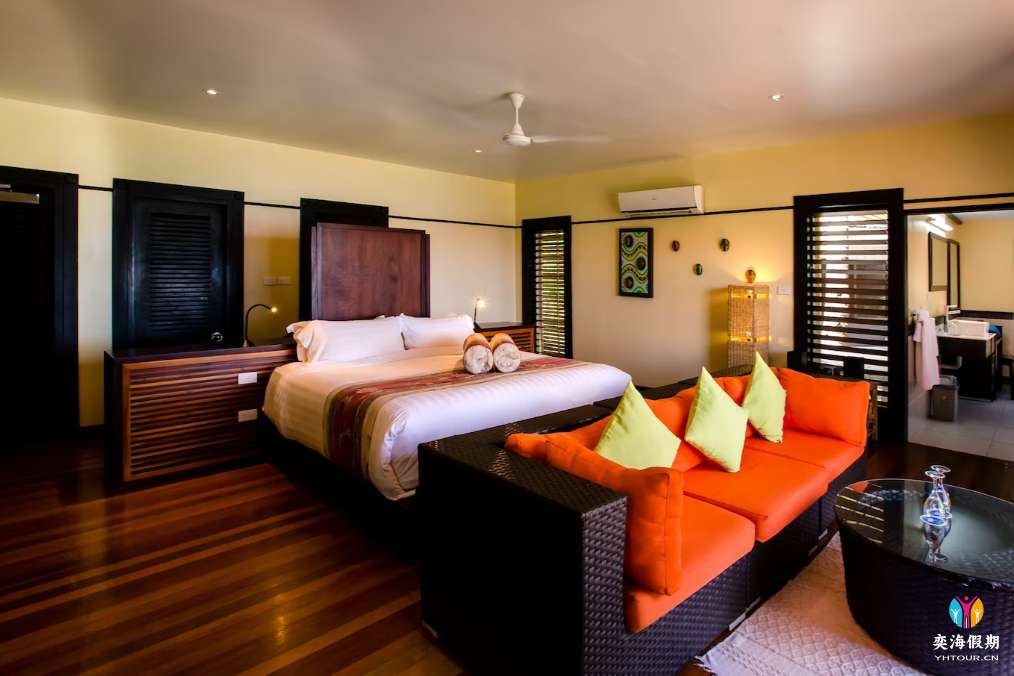 Beachfront Bure4.jpg