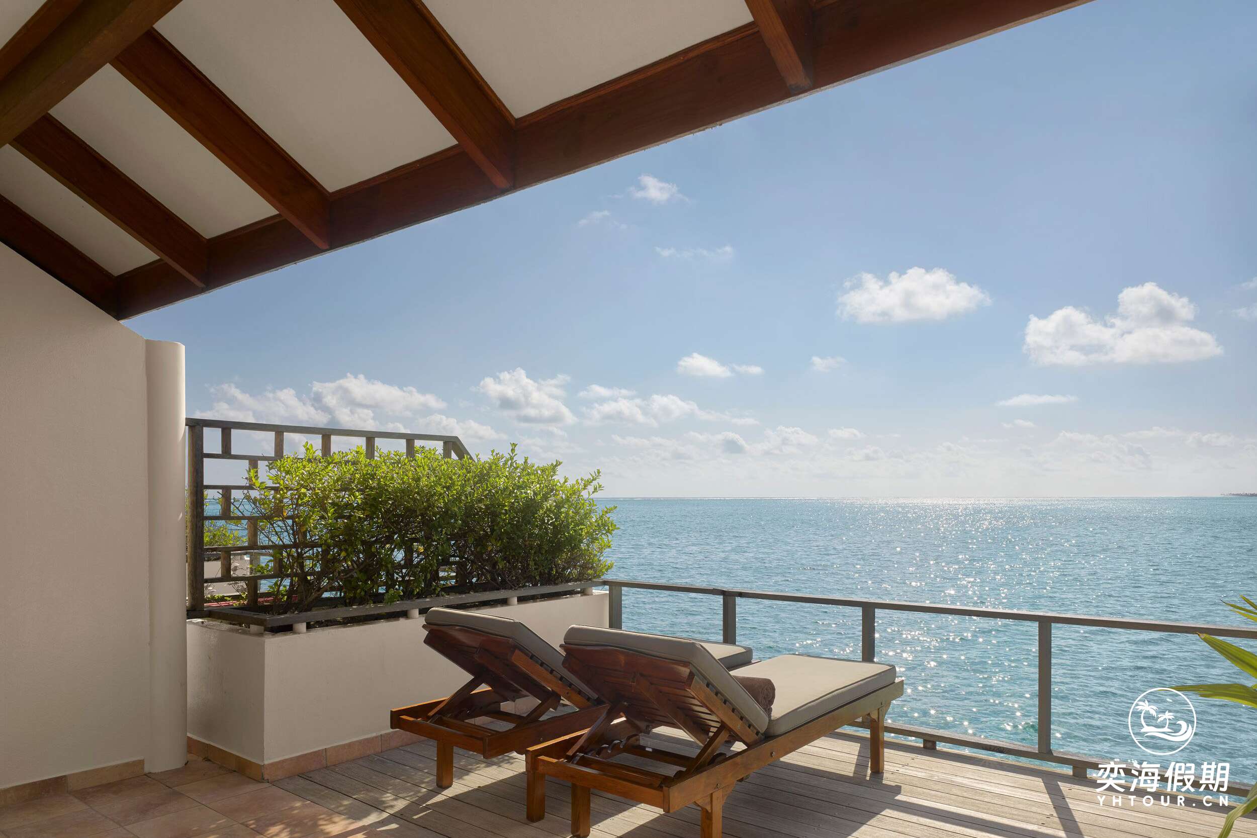 Villa Park - Water Villa - View - Large.jpg