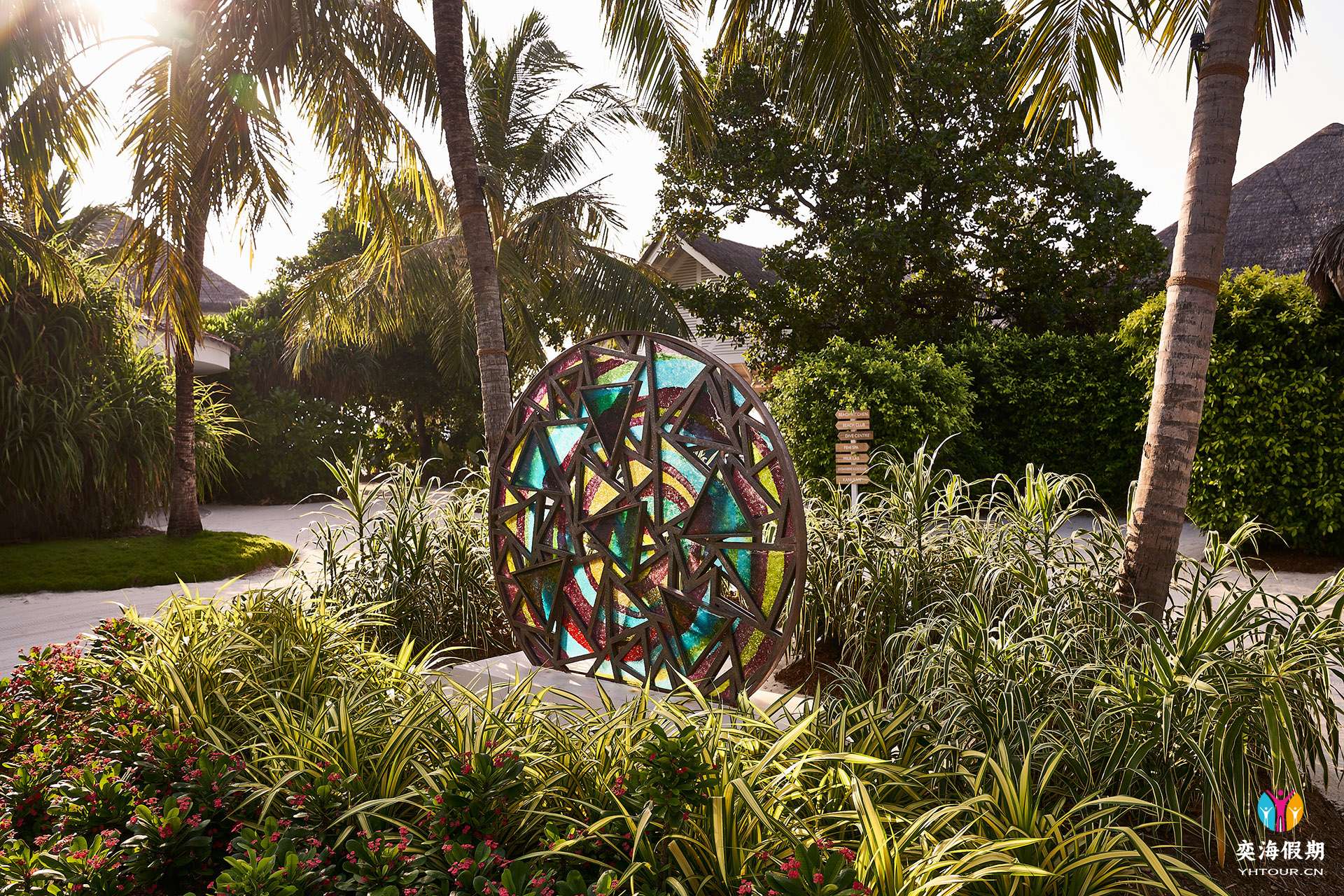 2103_Finolhu Baa  Atoll Maldives_Kaleidoscope.jpg
