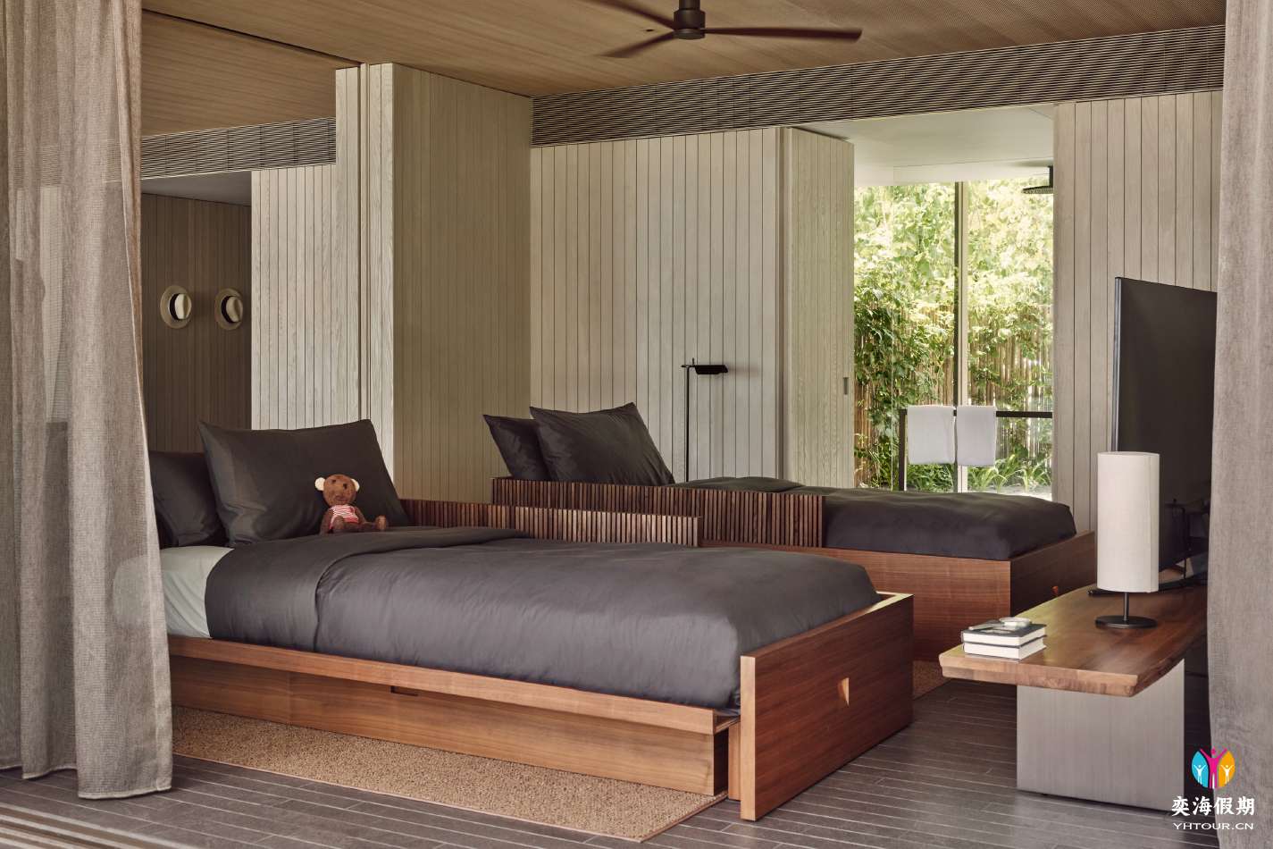 maldives-accom-2br-twininteriorbeachvilla.jpg